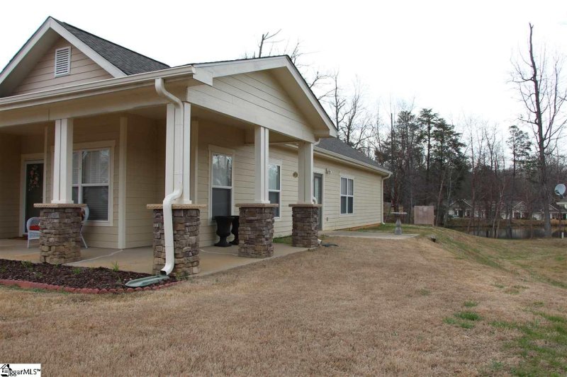 Property image 4 at 307 Shallow Drive, Taylors, SC 29687