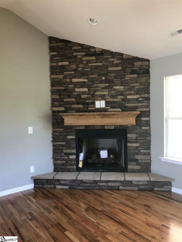 Property image 3 at 105 Millstone Drive, Campobello, SC 29322