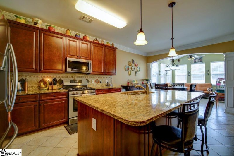 Property image 4 at 311 Park Ridge Circle, Greer, SC 29651