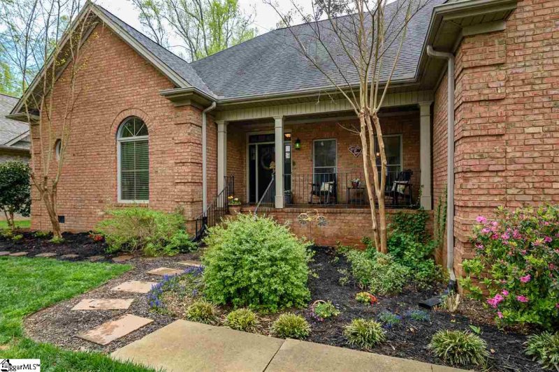 Property image 2 at 517 Foxcroft Road, Greenville, SC 29615-3722