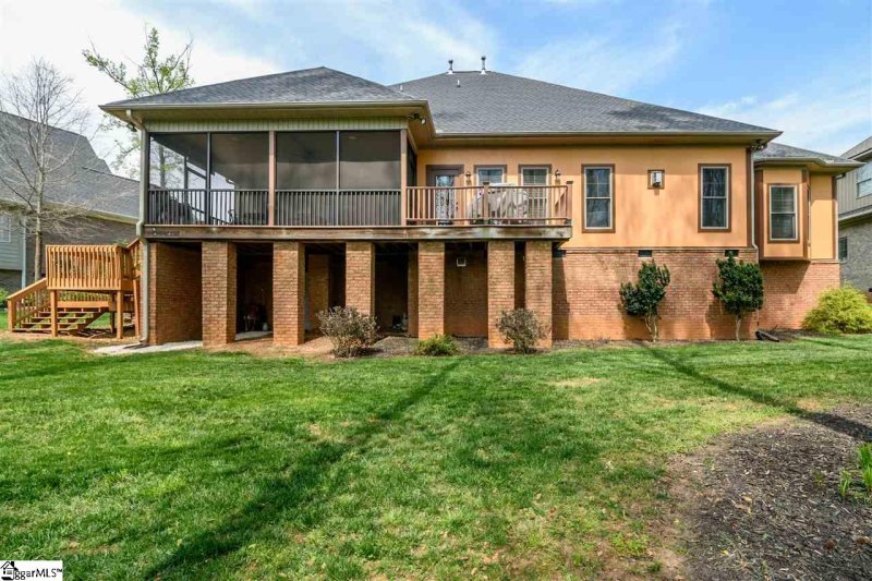 Property image 3 at 517 Foxcroft Road, Greenville, SC 29615-3722