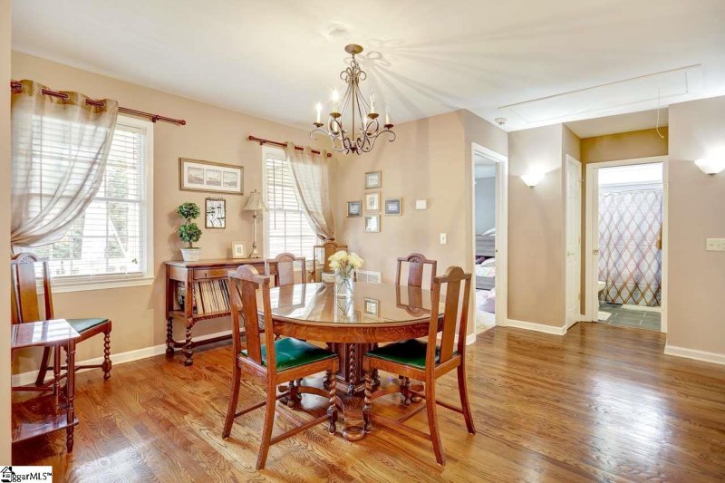 Property image 4 at 1 Old Oak Drive, Taylors, SC 29687