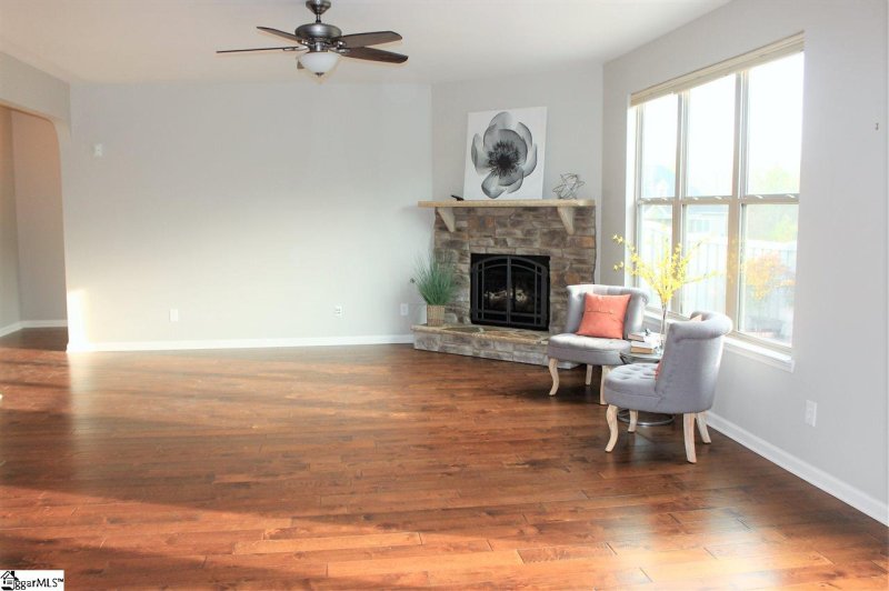 Property image 3 at 162 Notting Hill Lane, Greer, SC 29651