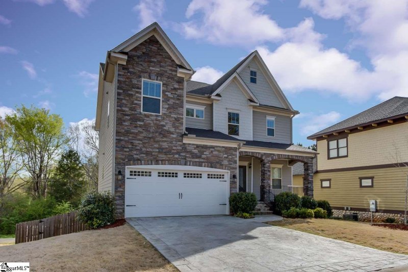 Property image 3 at 18 Verona Circle, Simpsonville, SC 29681