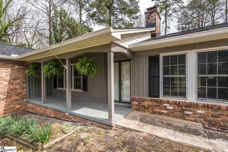 Property image 2 at 214 Forest Hill Drive, Anderson, SC 29621