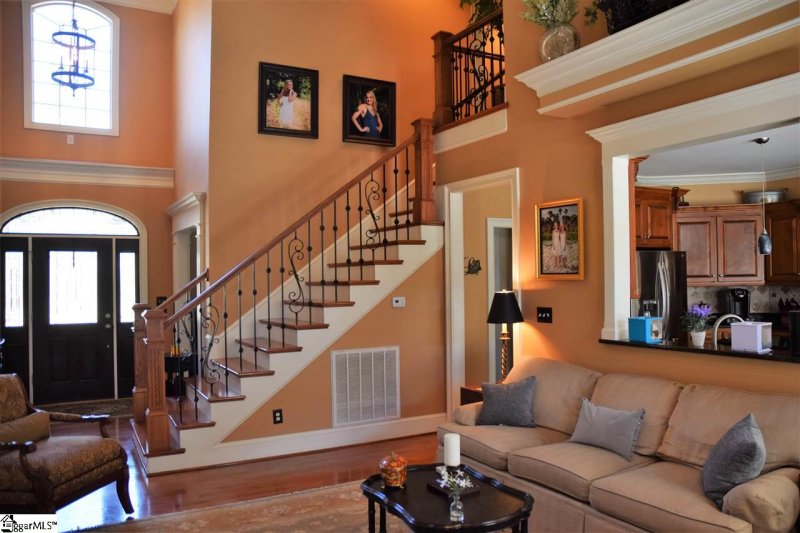 Property image 4 at 825 Southern Magnolia Court, Spartanburg, SC 29301