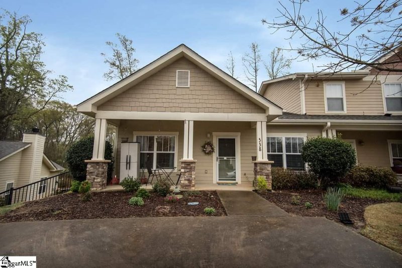 Property image 3 at 338 Shallow Drive, Taylors, SC 29687