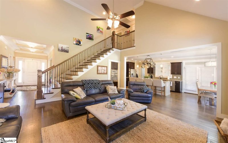 Property image 2 at 204 Pleasantwater Court, Taylors, SC 29687-6163