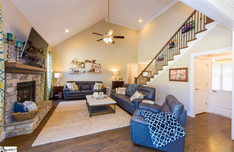 Property image 3 at 204 Pleasantwater Court, Taylors, SC 29687-6163