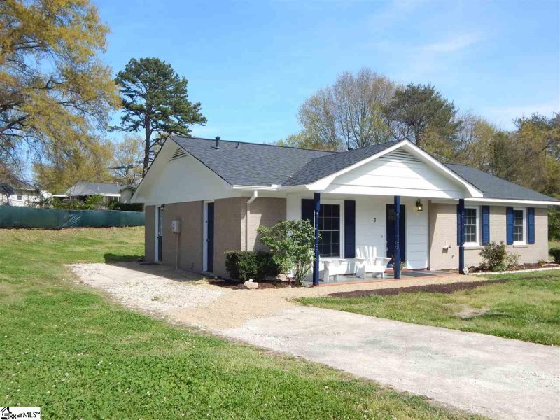 Property image 2 at 3 Gavin Place, Taylors, SC 29687