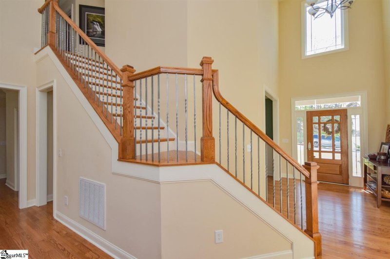 Property image 2 at 112 Carolina Oaks Drive, Fountain Inn, SC 29644