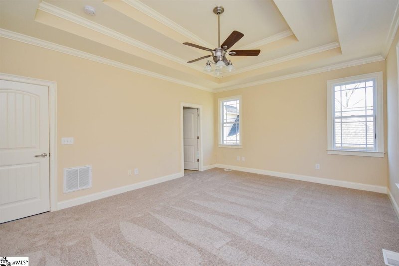 Property image 5 at 112 Carolina Oaks Drive, Fountain Inn, SC 29644