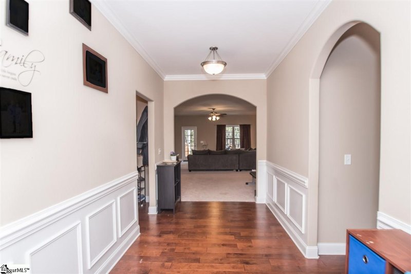 Property image 3 at 7 Eastwood Drive, Taylors, SC 29687