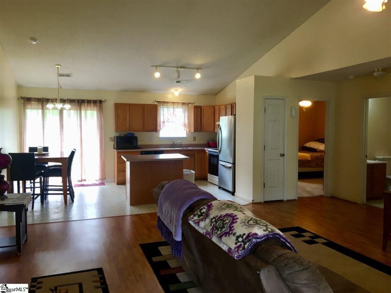 Property image 2 at 104 Butterfly Way, Taylors, SC 29687