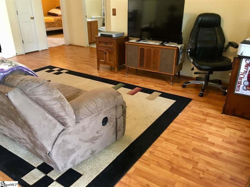 Property image 4 at 104 Butterfly Way, Taylors, SC 29687