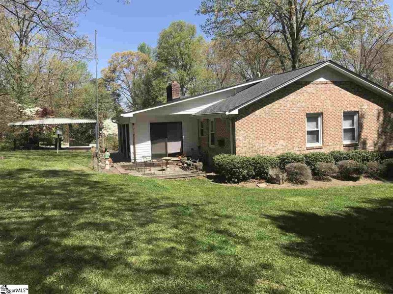 Property image 2 at 9 Coral Drive, Taylors, SC 29687