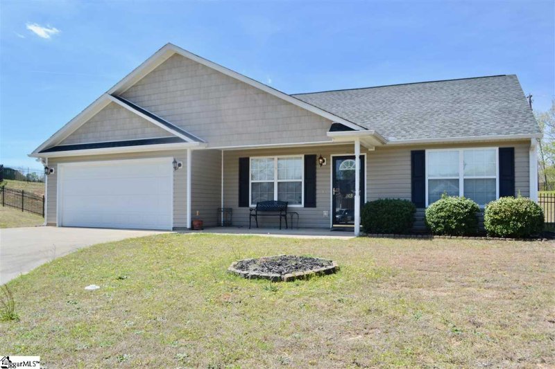 Property image 2 at 203 Lepore Lane, Greenville, SC 29611