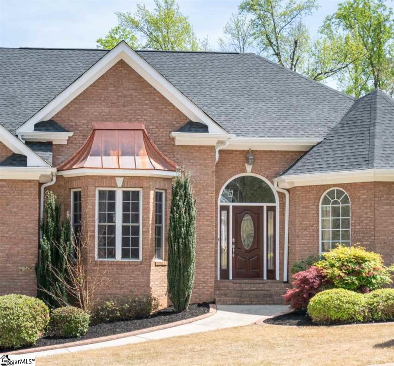 Property image 2 at 1018 Bent Creek Run Drive, Greer, SC 29651