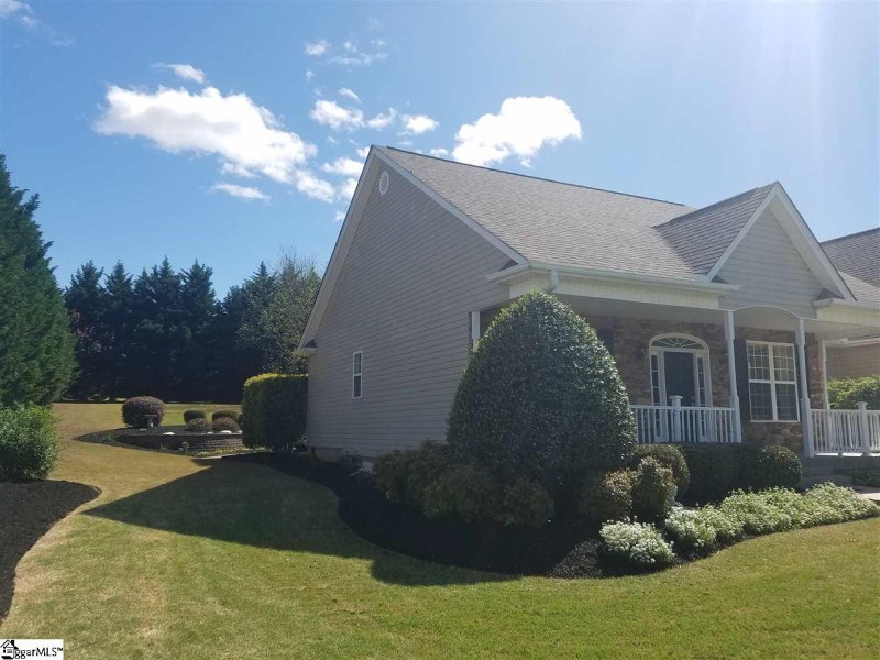 Property image 3 at 713 Brookdale Drive, Greer, SC 29651