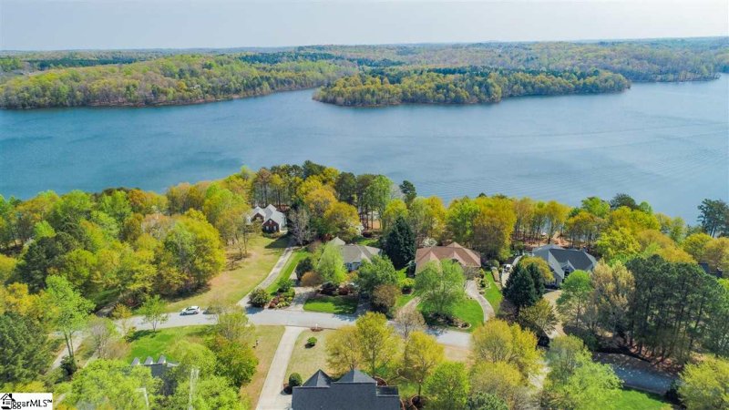 Property image 2 at 115 Blue Water Trail, Taylors, SC 29687