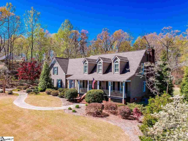 208 Valley Oak Drive