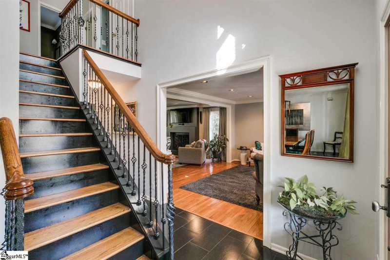 Property image 3 at 208 Valley Oak Drive, Greenville, SC 29617