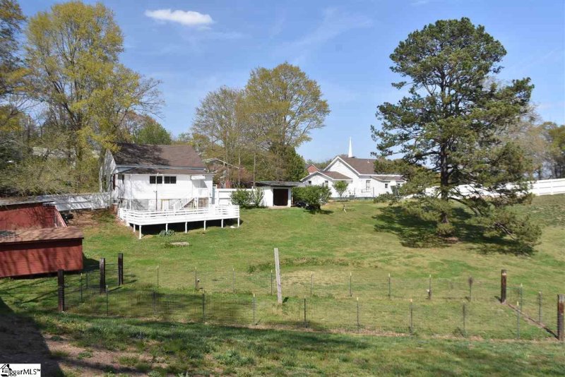 Property image 3 at 2127 Bird Street, Greer, SC 29651