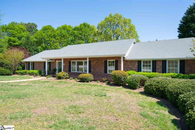 Property image 3 at 164 Bellamy Close, Greer, SC 29651