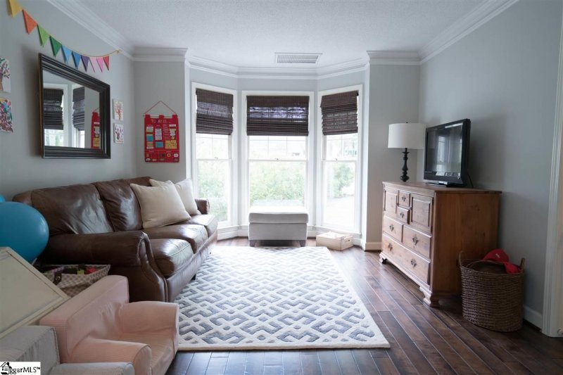 Property image 2 at 15 Old Taylor Court, Greenville, SC 29615