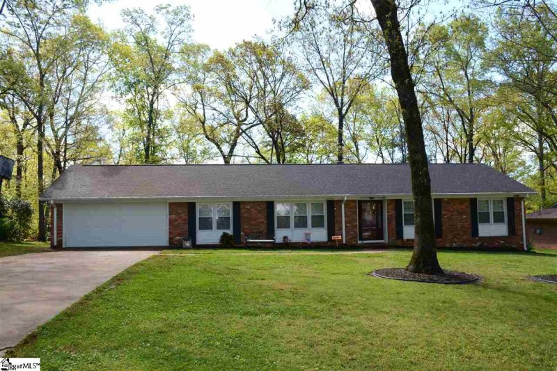 105 Wood Heights Avenue