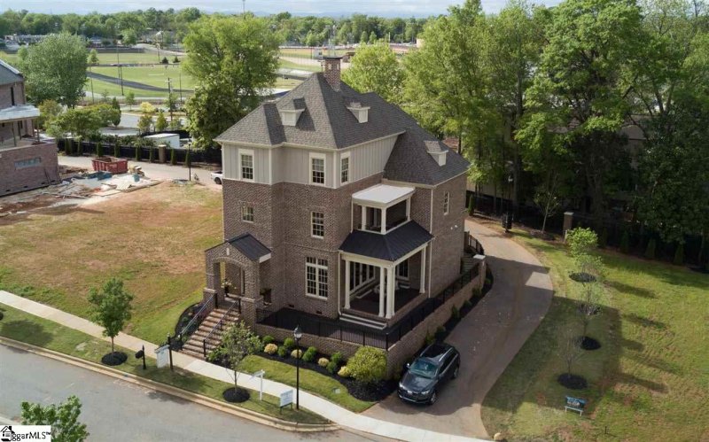 Property image 3 at 6 Augusta Walk Avenue, Greenville, SC 29605
