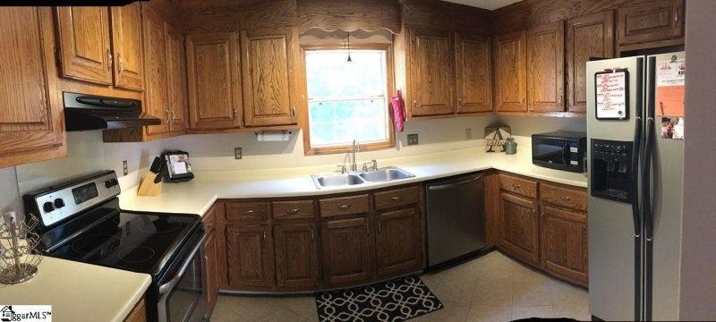 Property image 4 at 8 Lantern Lane, Greer, SC 29651