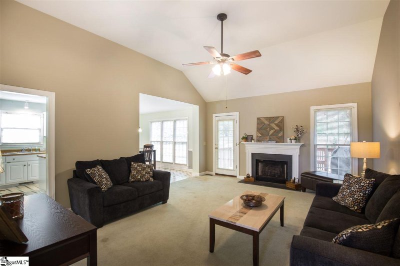 Property image 5 at 111 Mountainside Way, Greenville, SC 29609