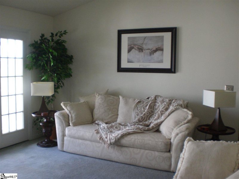 Property image 3 at 907 Pelham Square Way, Greer, SC 29650