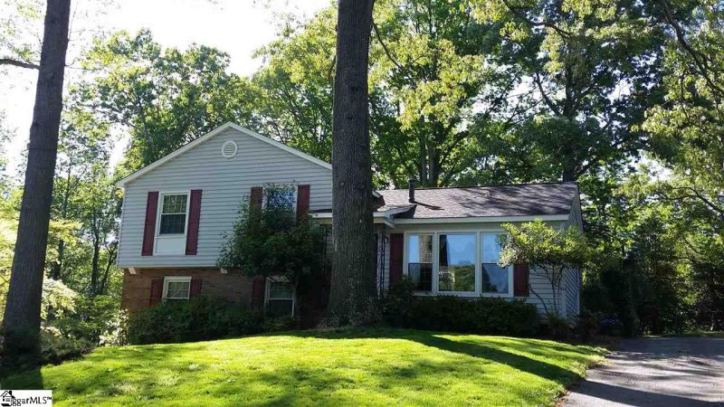 4816 Crosscreek Lane