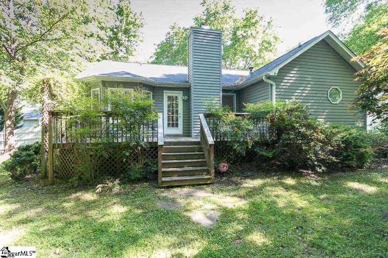 Property image 2 of 237 Hatteras Lane in Ambergate, Simpsonville, SC 29680