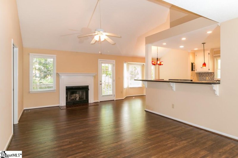 Property image 4 of 237 Hatteras Lane in Ambergate, Simpsonville, SC 29680