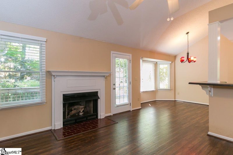Property image 5 of 237 Hatteras Lane in Ambergate, Simpsonville, SC 29680