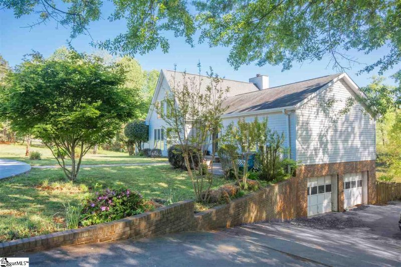 Property image 3 at 230 Woodfield Drive, Easley, SC 29642