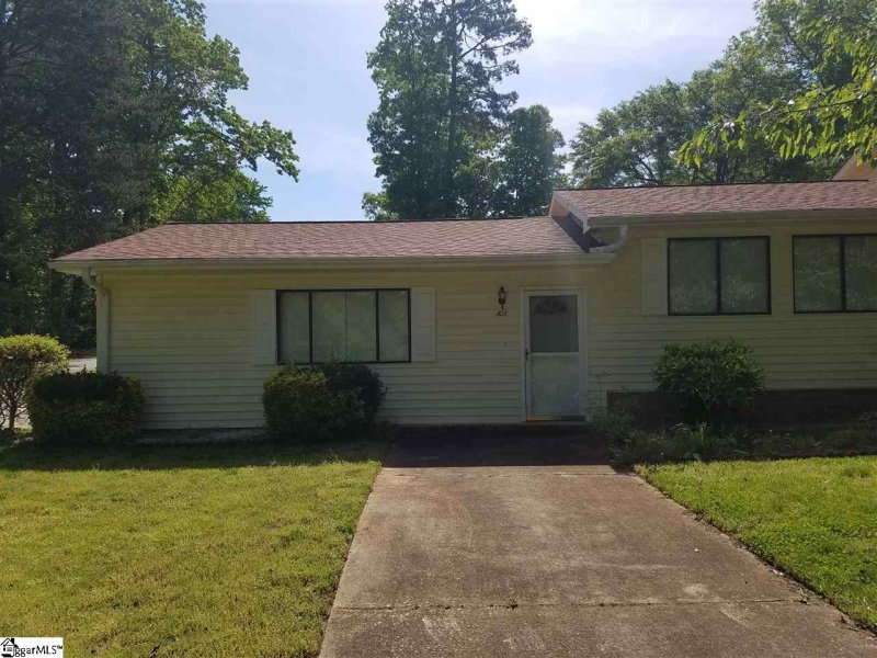 Property image 3 at 303 colony Drive, Travelers Rest, SC 29690