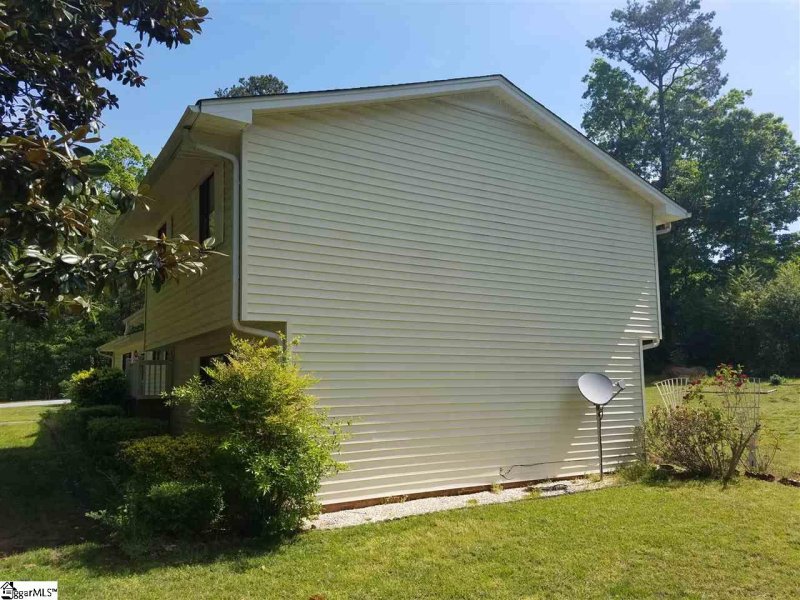 Property image 5 at 303 colony Drive, Travelers Rest, SC 29690