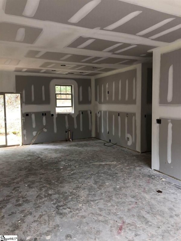 Property image 4 at 116 Creekland Way, Taylors, SC 29687