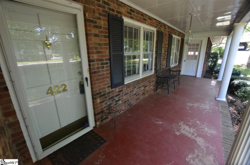 Property image 3 at 422 Wedgewood Drive, Boiling Springs, SC 29316