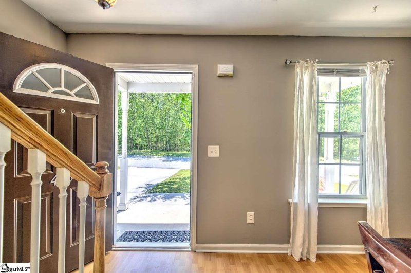 Property image 3 at 43 Birdsong Lane, Taylors, SC 29687