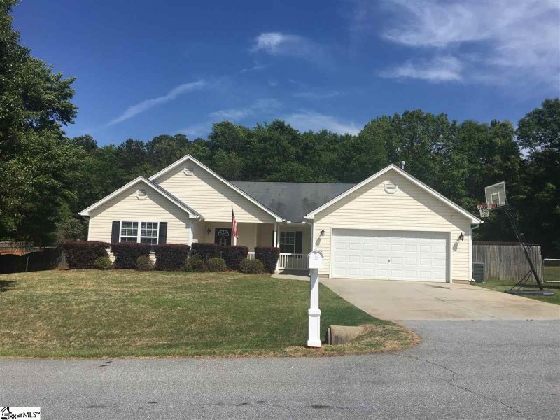 Property image 2 at 100 Cedar Glen Drive, Williamston, SC 29697