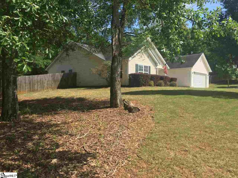Property image 4 at 100 Cedar Glen Drive, Williamston, SC 29697