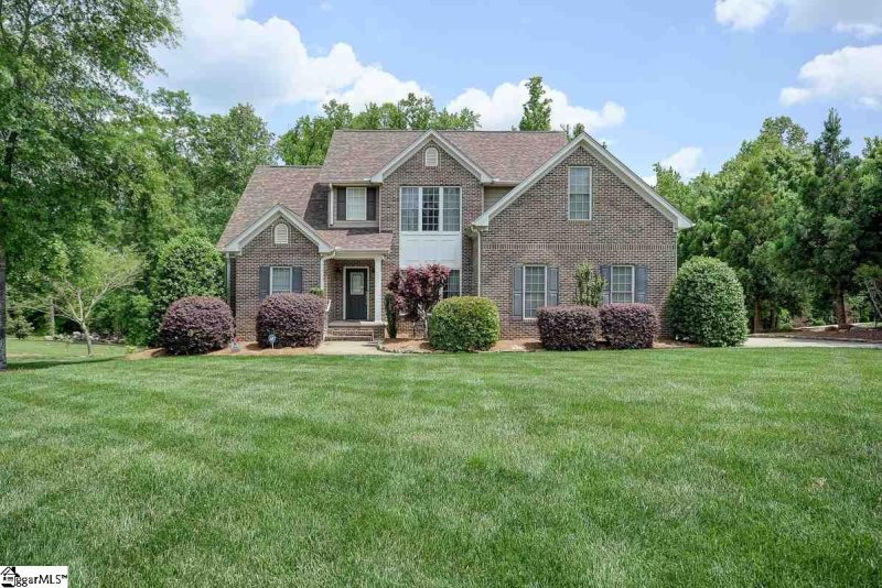 467 Sunset Pointe Drive