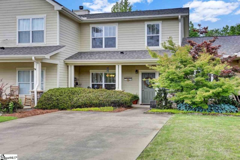 Property image 2 at 310 Shallow Drive, Taylors, SC 29687