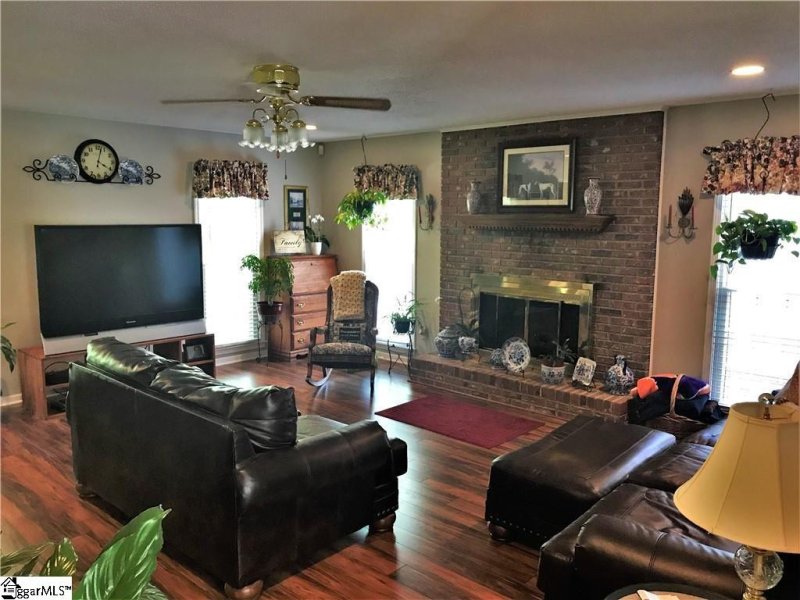 Property image 5 at 118 Fleetwood Drive, Liberty, SC 29657