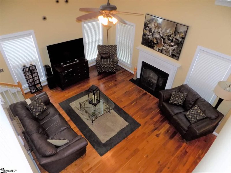 Property image 3 at 20 Hoptree Drive, Greer, SC 29650